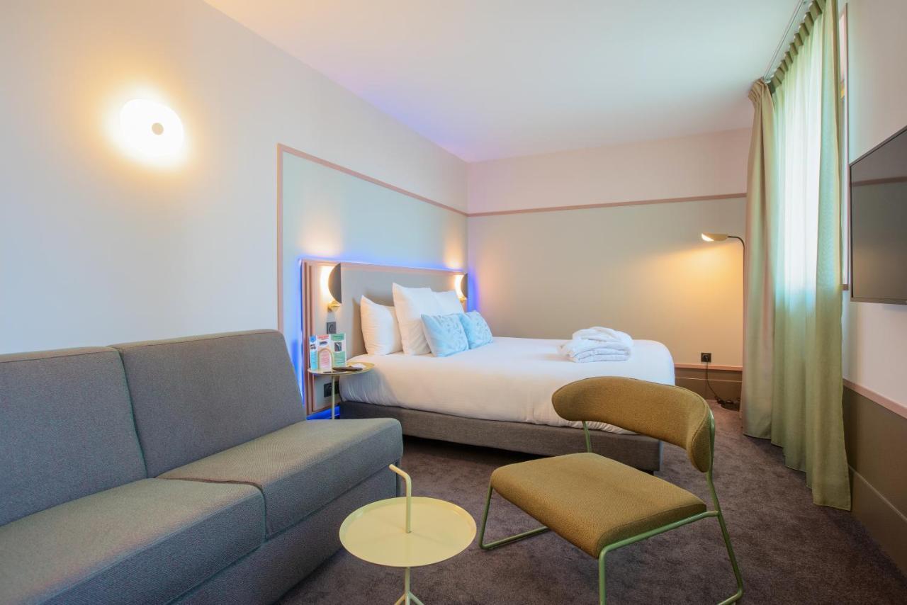 Junior Queen Suite - 1 hour of spa access