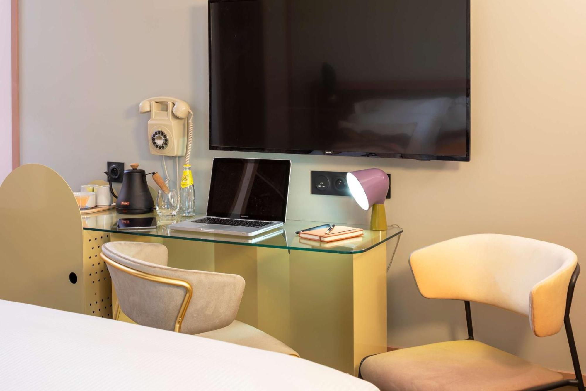 Double Room with Single Bed - 1 hour of spa access